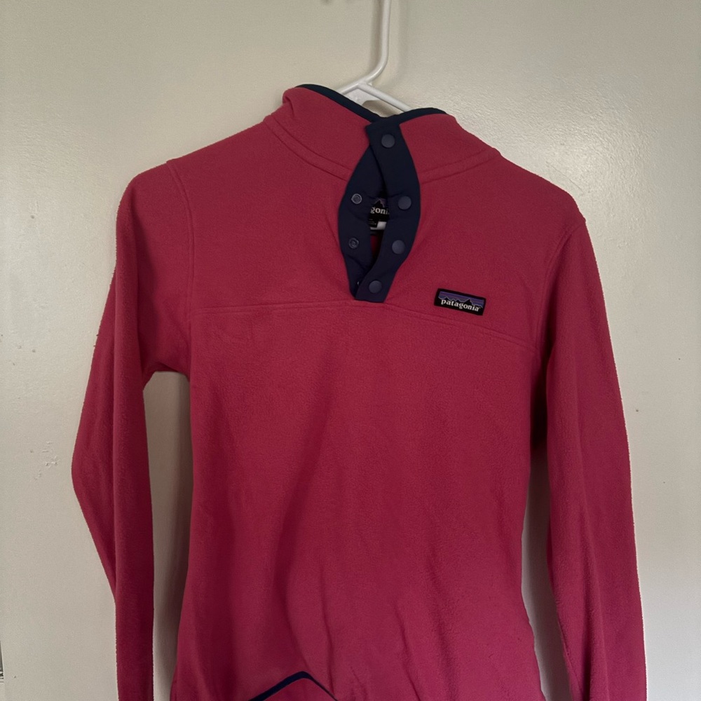 Patagonia Snap T Pullover Fuchsia Fleece with Blue Trim